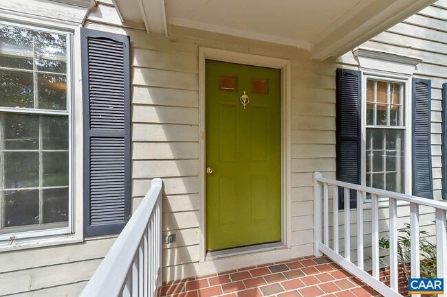 1012 Wildmere Pl in Charlottesville, VA - Building Photo - Building Photo
