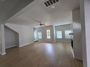 6203 SW Luster Rd in Bentonville, AR - Foto de edificio - Building Photo