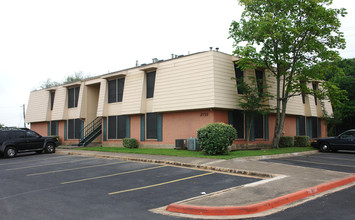 Heights on Congress Apartments in Austin, TX - Foto de edificio - Building Photo