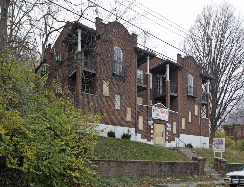 901-903 McPherson Ave in Cincinnati, OH - Building Photo