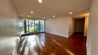 5524 Heatherwood Crt in Halifax, NS - Building Photo