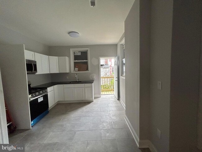 property at 250 N Salford St