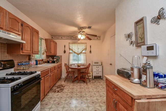 property at 5522 Nassau Rd