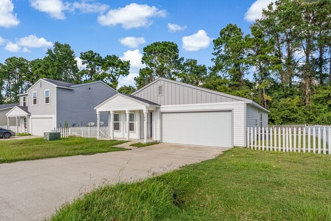 184 Red Clover in Livingston, TX - Building Photo - Building Photo