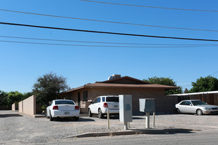 5006-5012 E Bellevue St in Tucson, AZ - Building Photo