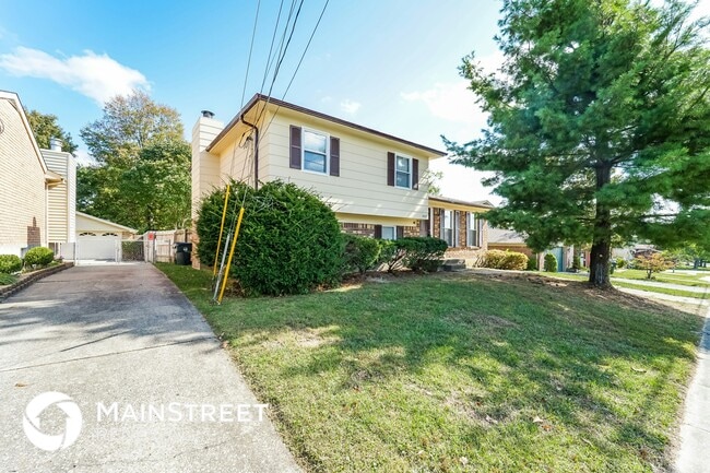 4403 Gaudet Rd in Jeffersontown, KY - Building Photo - Building Photo