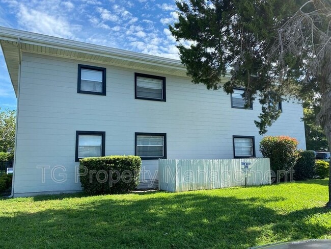 201 N 9th St in Jacksonville Beach, FL - Building Photo - Building Photo