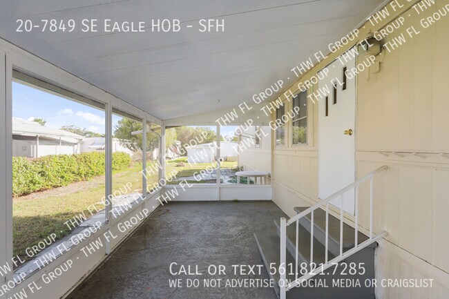 7849-7849 SE Eagle Ave in Hobe Sound, FL - Building Photo - Building Photo