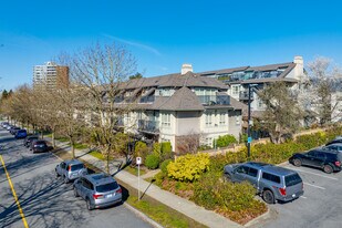 Redbrick Heights in Burnaby, BC - Building Photo