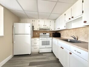 323 Tuscany F in Delray Beach, FL - Building Photo - Building Photo