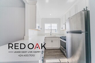 1051 N Gardner St, Unit 10 in West Hollywood, CA - Building Photo - Building Photo