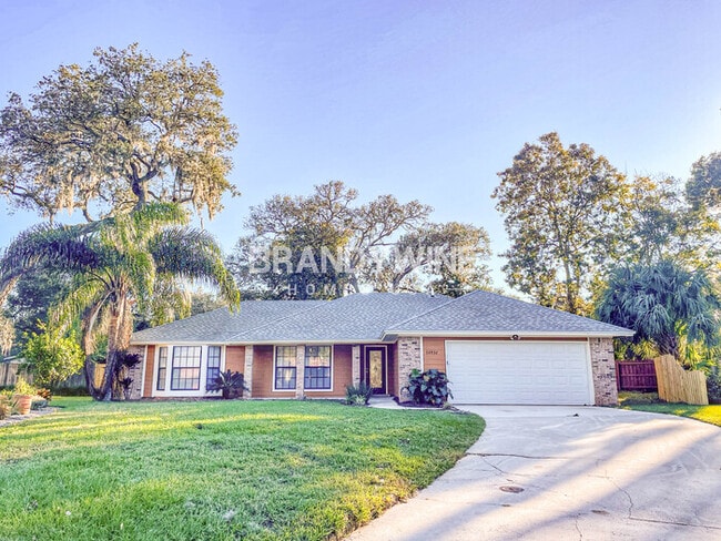 property at 10932 Putney Ct