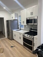 23 Watson Ave, Unit 1 in West Orange, NJ - Foto de edificio - Building Photo