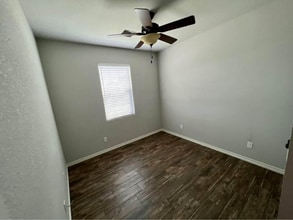 10712 Granada Dr in Waco, TX - Building Photo - Building Photo