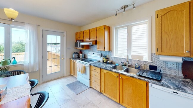 property at 18 Beauford Pl