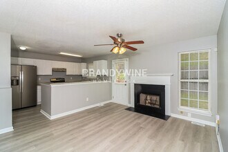 1250 Augusta Woods Dr in Douglasville, GA - Building Photo - Building Photo