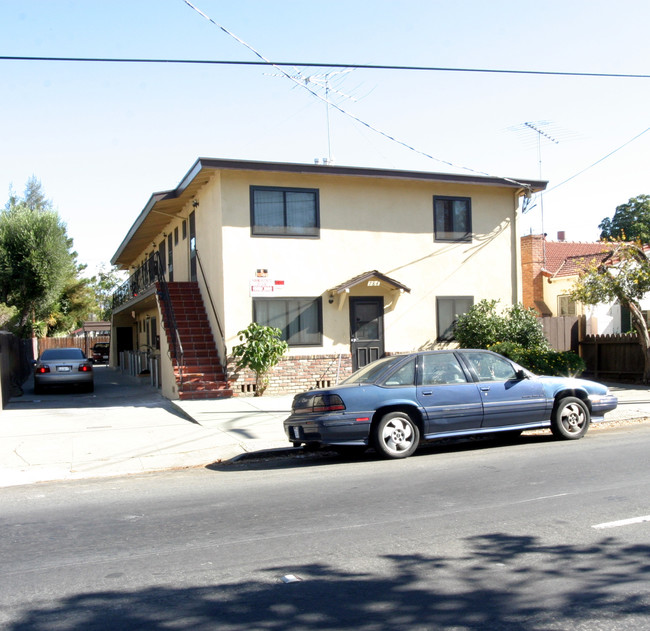 Vine Street Apartments in San Jose, CA - Building Photo - Building Photo