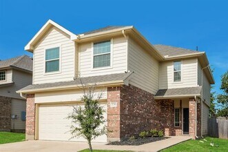 8300 Runner Oak Ln in Fort Worth, TX - Building Photo - Building Photo