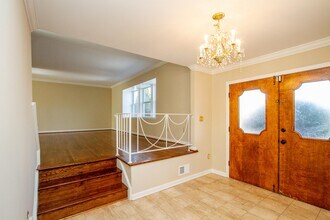 13308 Fort Washington Rd in Fort Washington, MD - Building Photo - Building Photo