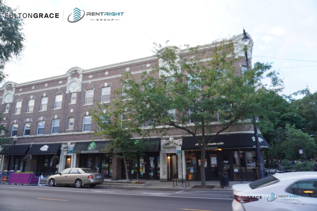 1259 W Devon Ave in Chicago, IL - Building Photo