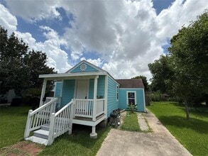 501 19th St N in Texas City, TX - Building Photo - Building Photo