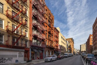 182 Lafayette St in New York, NY - Building Photo - Primary Photo