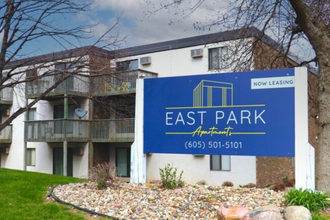 EastPark Apartments in Sioux Falls, SD - Building Photo - Building Photo