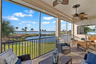 9064 Siesta Bay Dr in Naples, FL - Building Photo