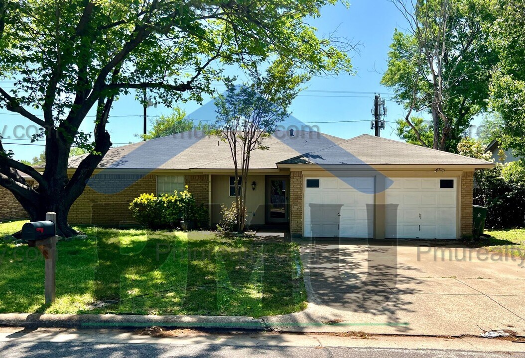 4602 Elkwood Ln in Arlington, TX - Building Photo