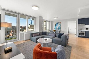 232 7th Ave in New York, NY - Building Photo