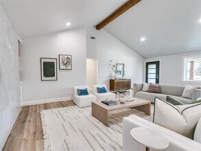 2101 NW 60th St in Oklahoma City, OK - Building Photo - Building Photo