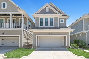 11 Thorpe Ln in Spring, TX - Building Photo