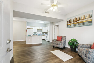 Almeda Park Apartments in Houston, TX - Building Photo - Building Photo