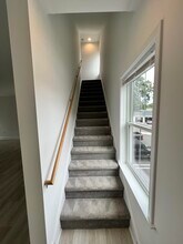 93 Boston Post Rd, Unit A in Milford, CT - Building Photo - Building Photo