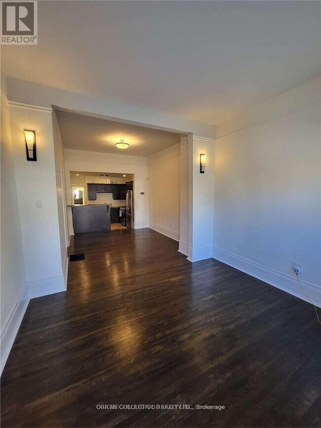 43 Carr St