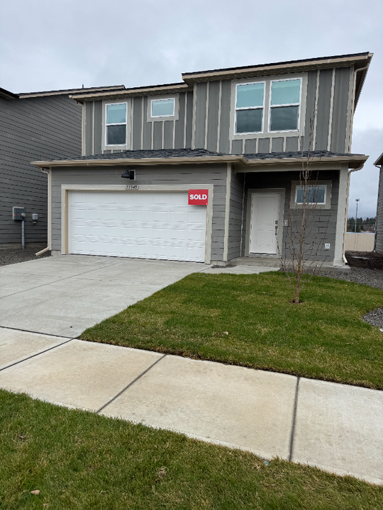 13345 E 35th Ln in Spokane, WA - Building Photo