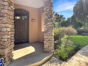26803 Degas Ln in Santa Clarita, CA - Building Photo - Building Photo