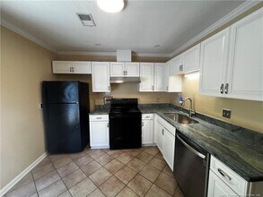 202 Woodside Ave in Fayetteville, NC - Building Photo - Building Photo