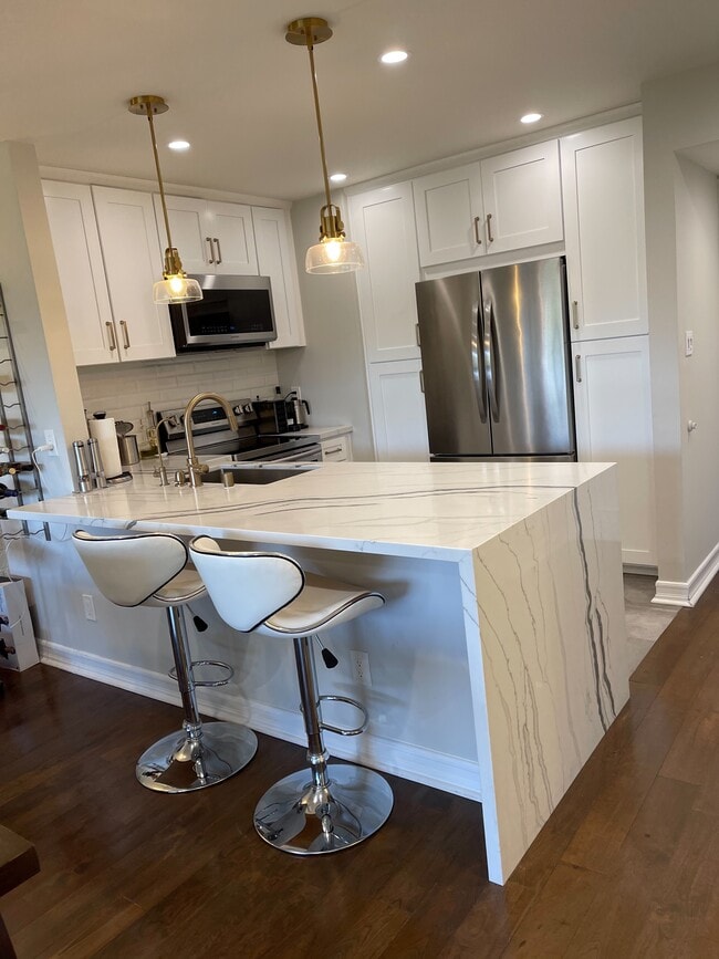 property at 11750 W Sunset Blvd