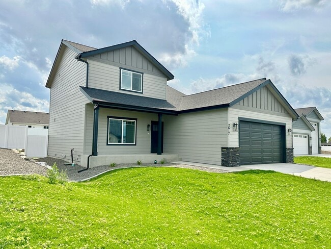 2617 Neptune St in Post Falls, ID - Building Photo - Building Photo