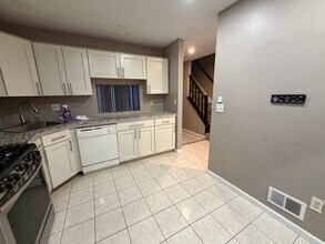 161 Patriots Ct in Galloway, NJ - Building Photo - Building Photo