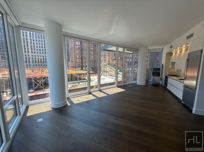 East 44th Street in New York, NY - Building Photo - Building Photo
