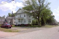 Building Photo - 502 E C St Apartments in Iron Mountain, Michigan
