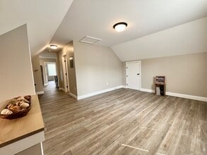86 Grove St, Unit 3 in Vernon, CT - Building Photo - Building Photo