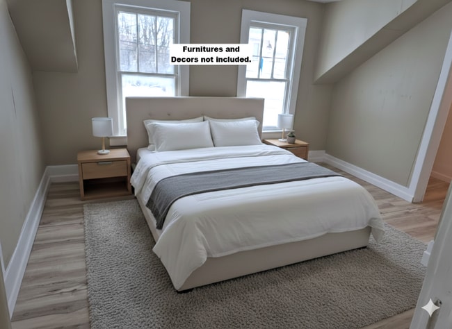 27 Clarence St in Pontiac, MI - Foto de edificio - Building Photo