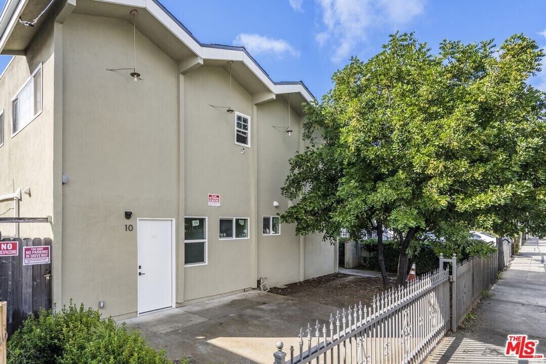 2448 Boulder St in Los Angeles, CA - Building Photo