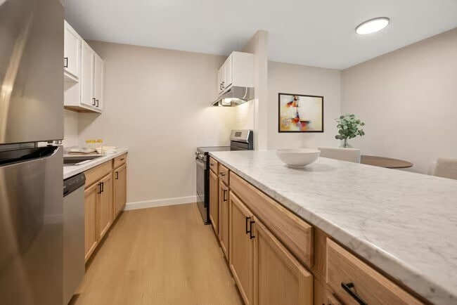 Ridgewood Apartments in Liverpool, NY - Building Photo - Building Photo