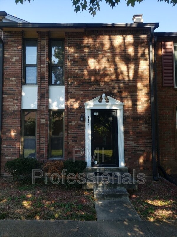 property at 339 Huntington Ridge Dr