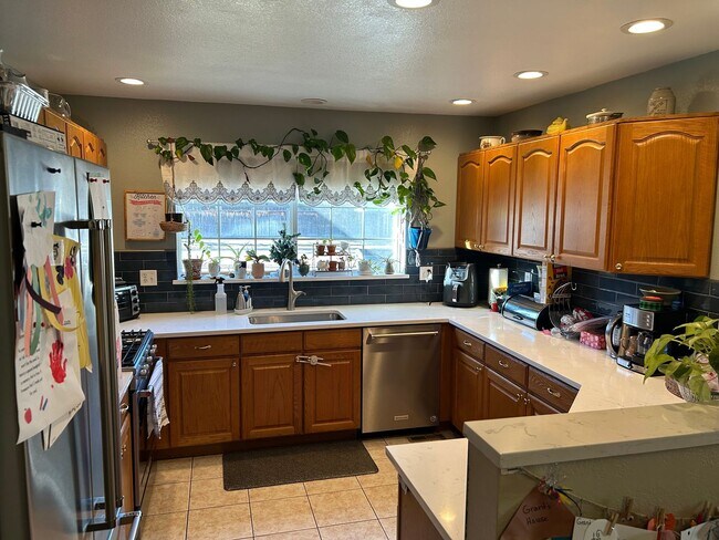 10063 Grove Ct in Westminster, CO - Foto de edificio - Building Photo