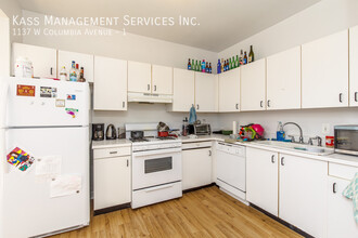 1137 W Columbia Ave in Chicago, IL - Building Photo - Building Photo